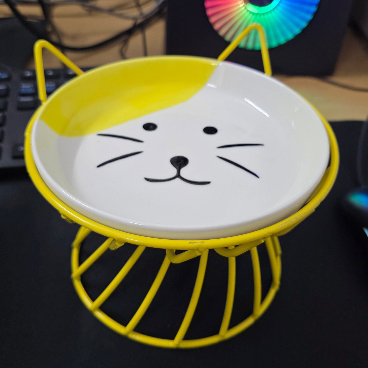 Elevated Cat Bowl Stand – Ergonomic & Whisker-Friendly Feeding